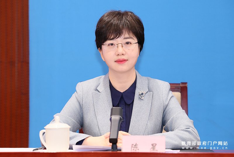 习近平总书记在中央人才工作会议上指出